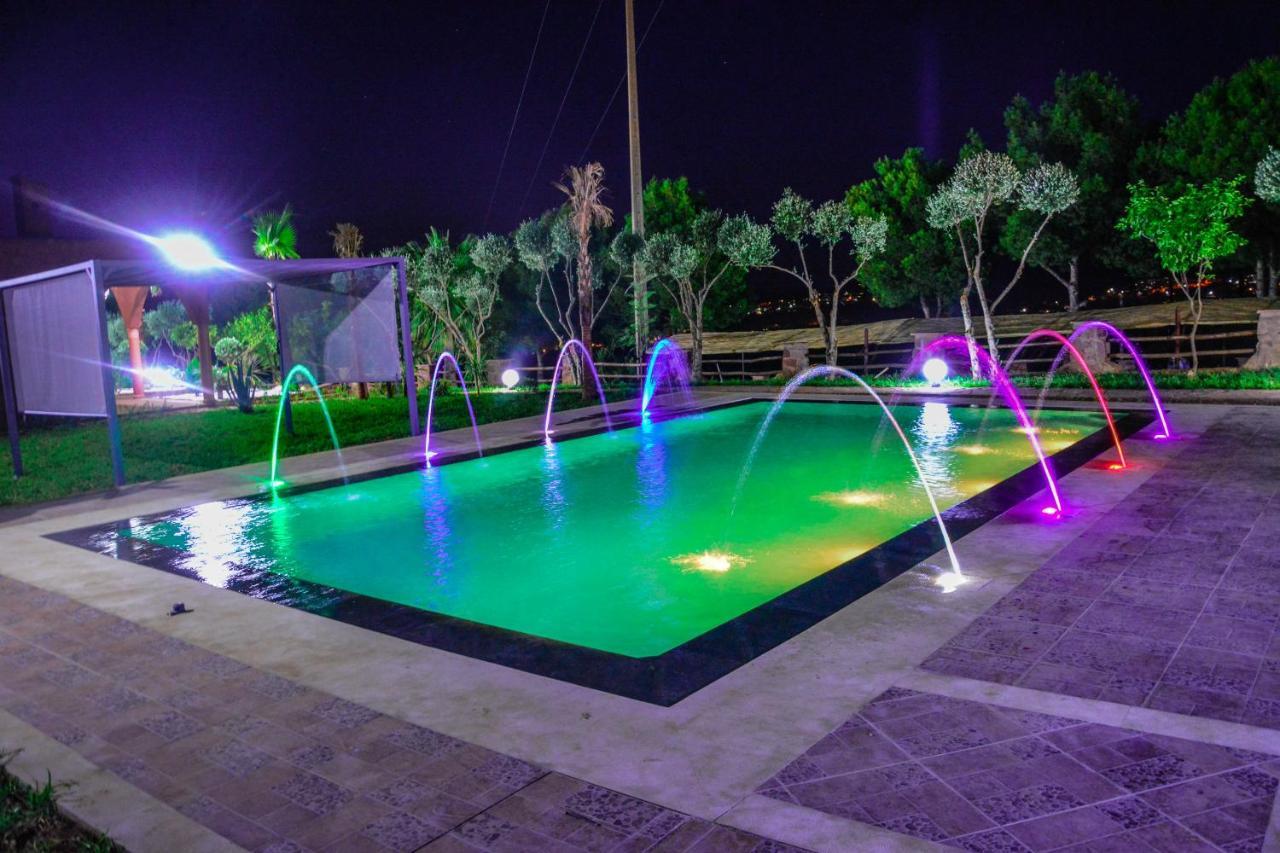 Chez Mamouchthka Bed & Breakfast อูรีกา ภายนอก รูปภาพ
