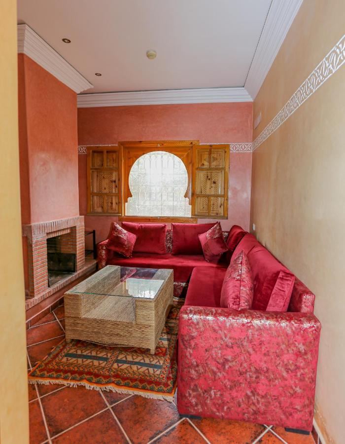 Chez Mamouchthka Bed & Breakfast อูรีกา ภายนอก รูปภาพ