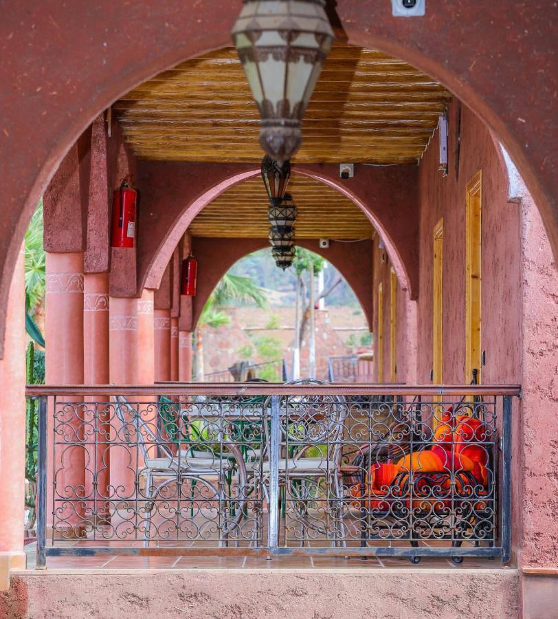 Chez Mamouchthka Bed & Breakfast อูรีกา ภายนอก รูปภาพ