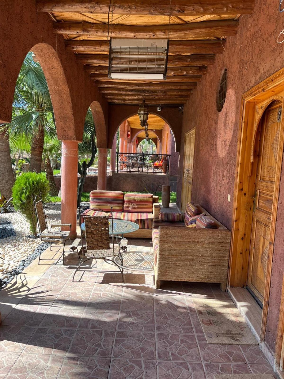 Chez Mamouchthka Bed & Breakfast อูรีกา ภายนอก รูปภาพ
