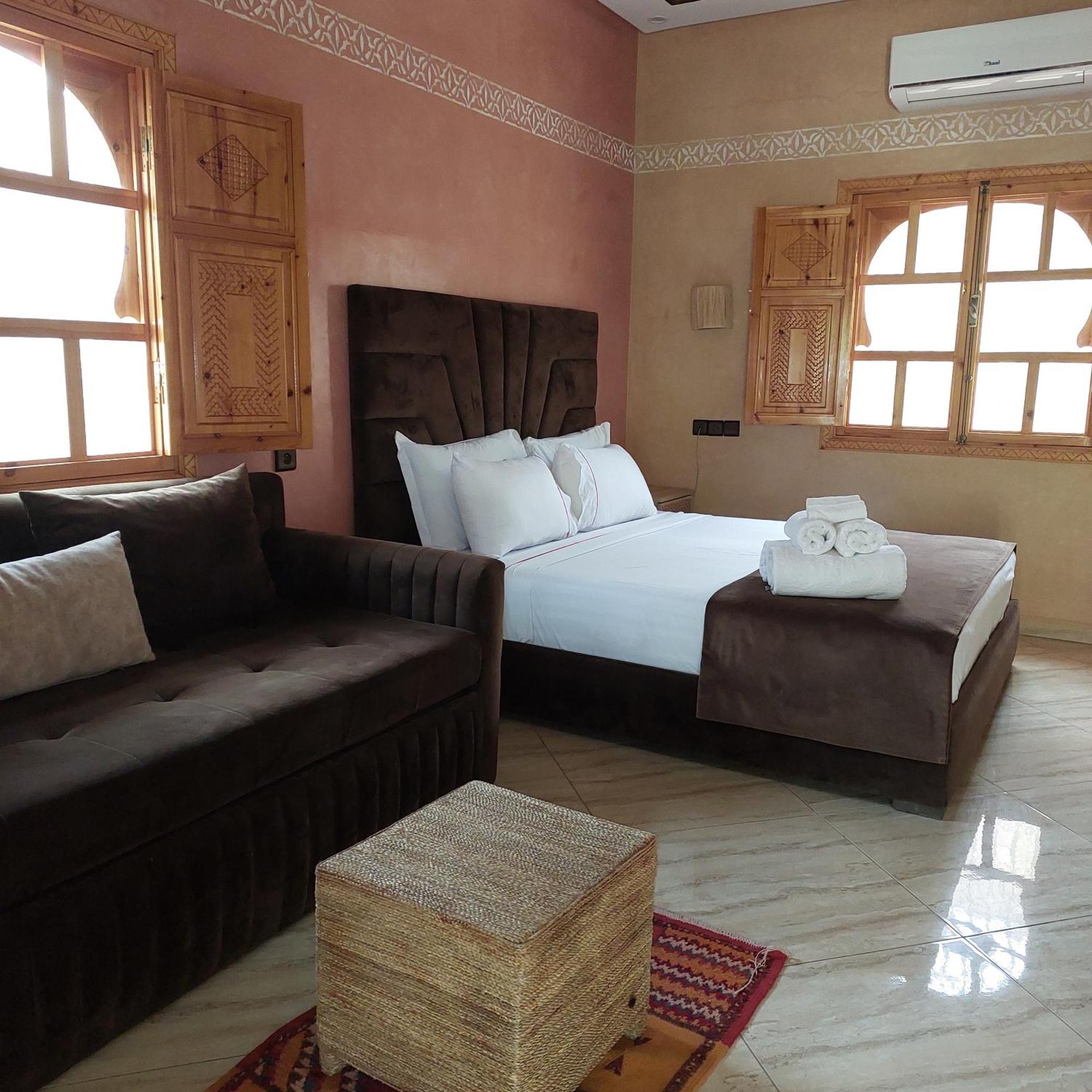 Chez Mamouchthka Bed & Breakfast อูรีกา ภายนอก รูปภาพ